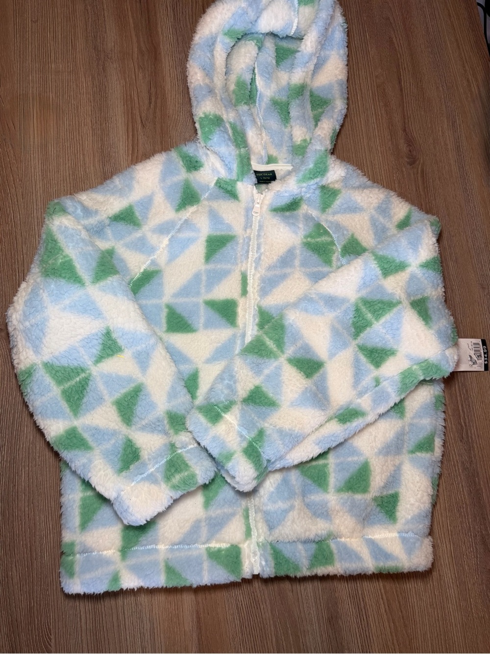 tek gear Fuzzy Hooded Puffer Jacket in White, Light Blue & Green